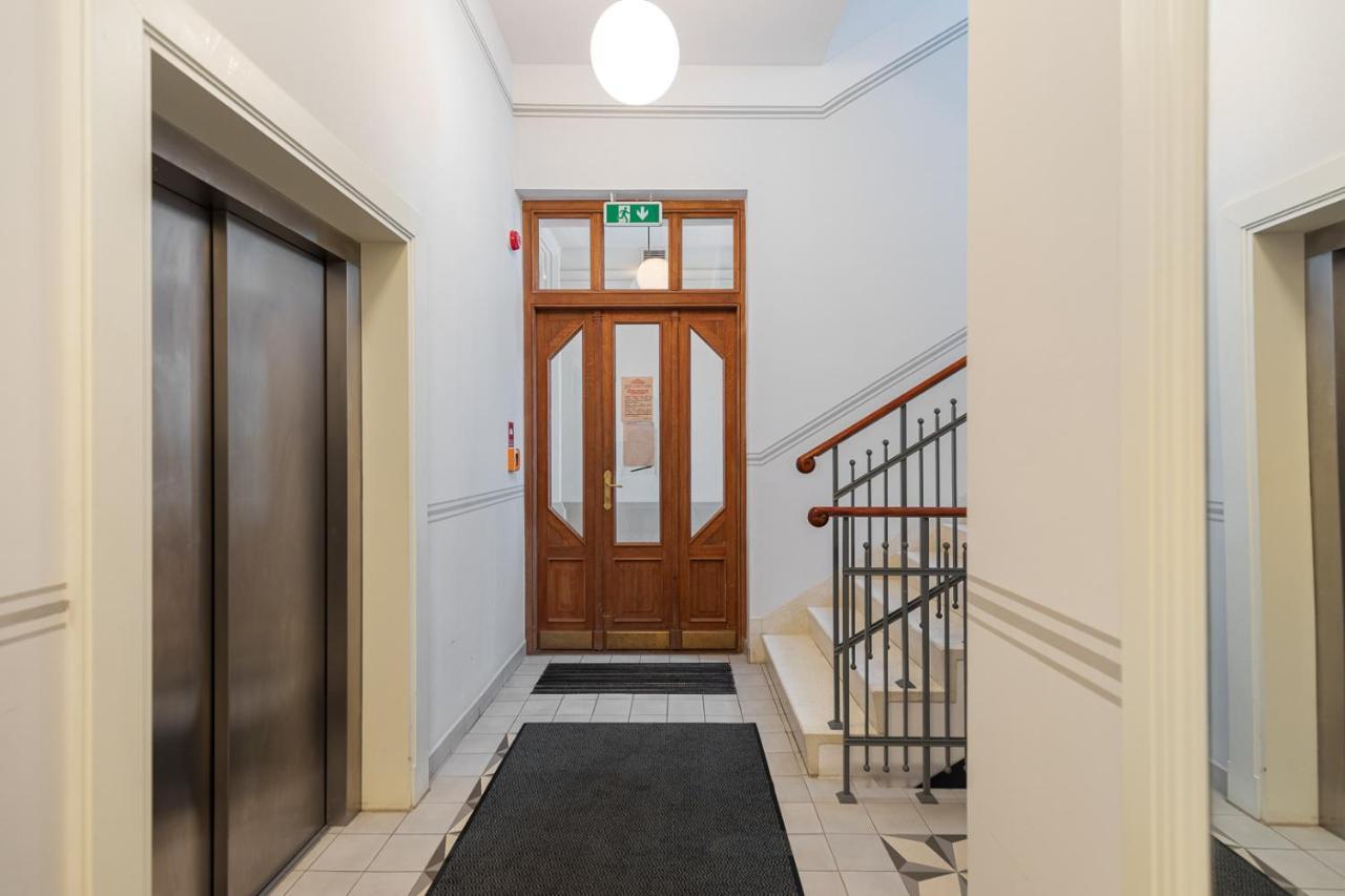 Rent Like Home - Targowa 21 ワルシャワ エクステリア 写真